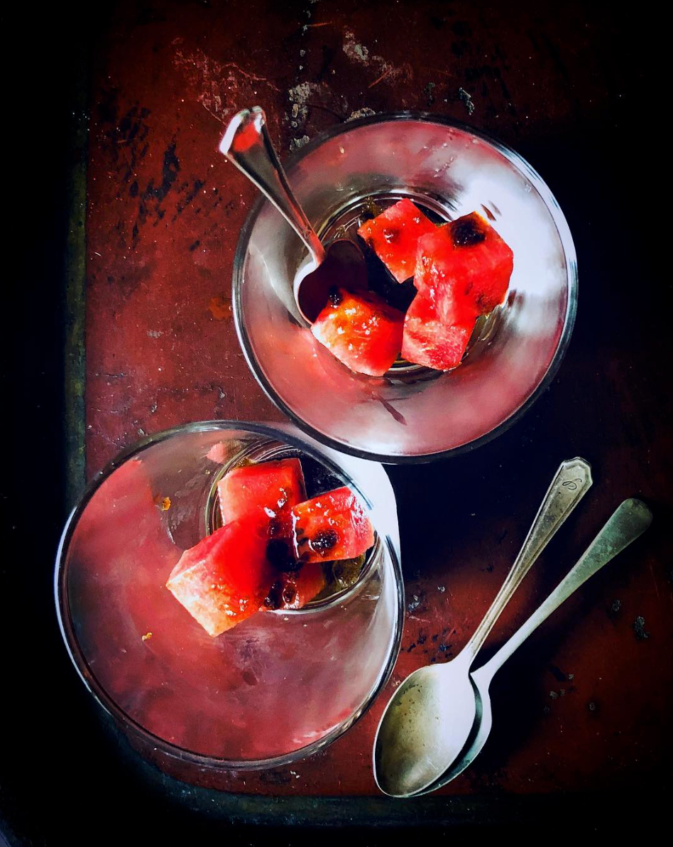 10 Affordable and easy backdrops to use as food styling and photography backgrounds