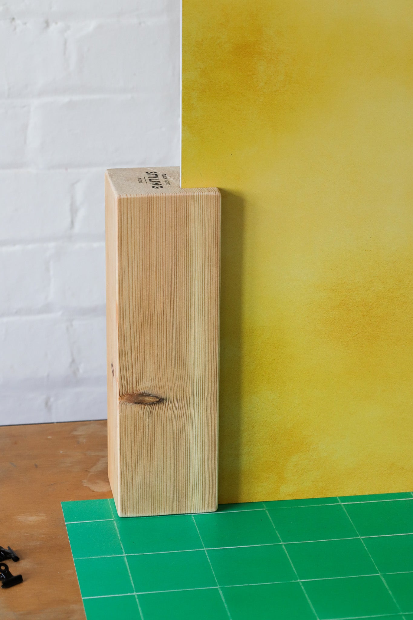 Sustainable, space-saving photography backdrop stand. Batch 2