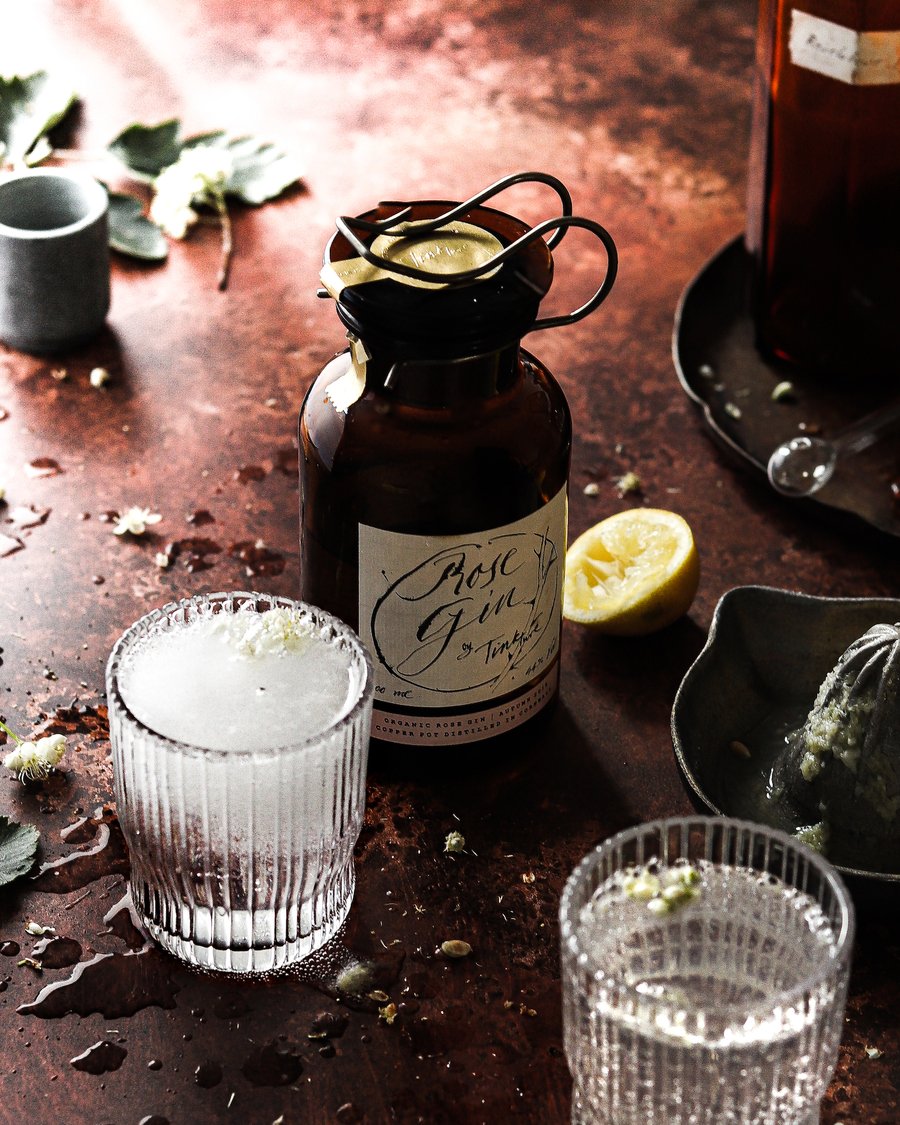 Bright copper-effect photography backdrop