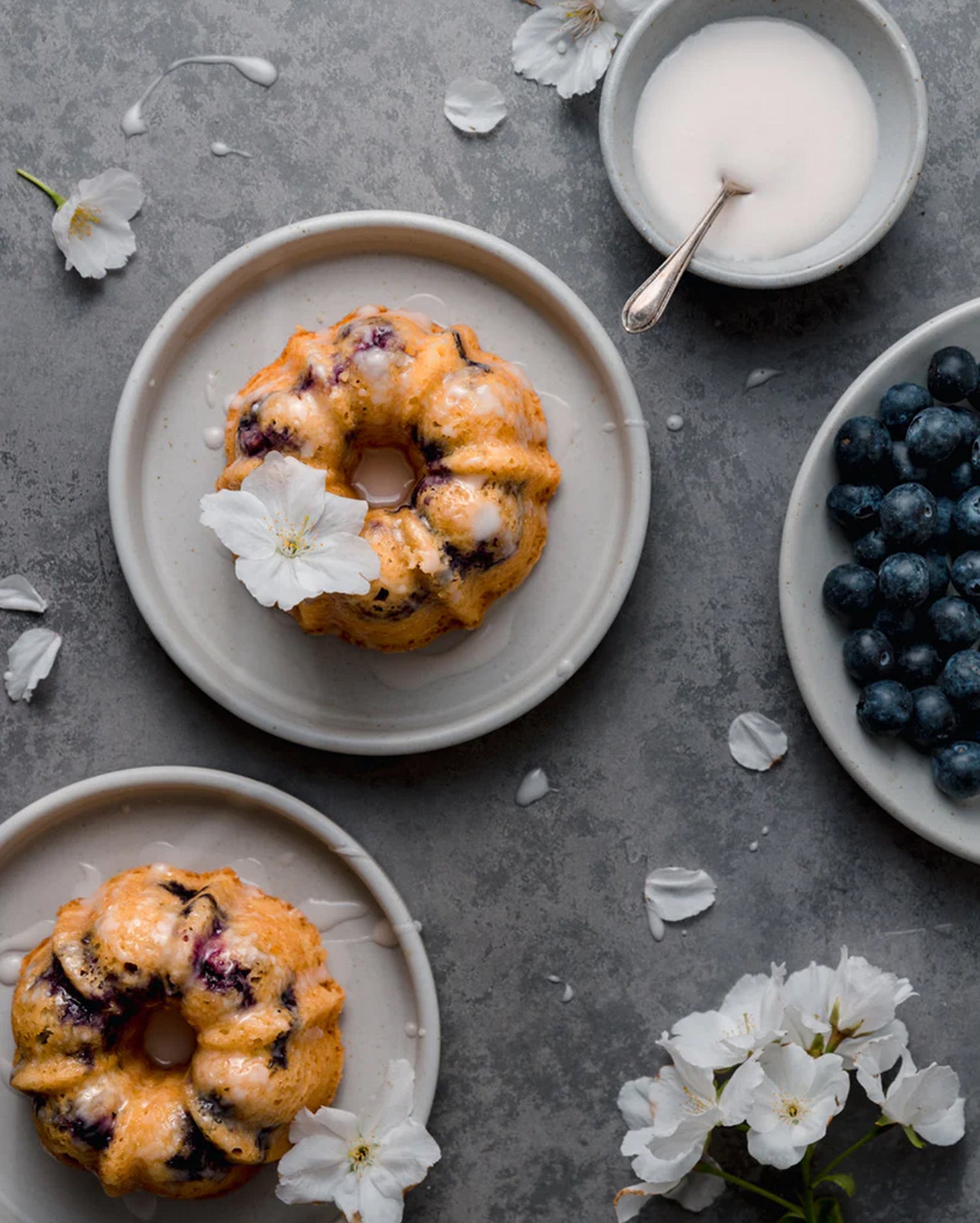 Amos grey concrete-effect photography backdrop