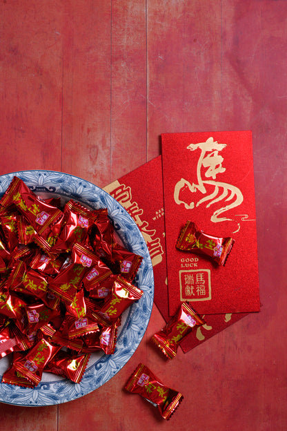 Shanghai red painted wood-effect photography backdrop